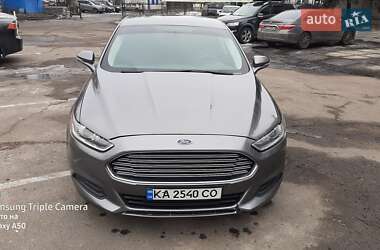 Седан Ford Fusion 2013 в 