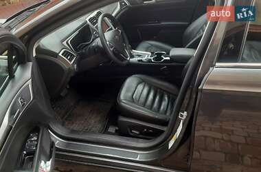 Седан Ford Fusion 2016 в 
