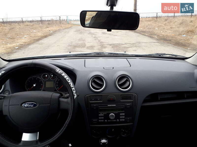 Хэтчбек Ford Fusion 2010 в Тернополе