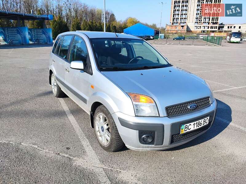 Хэтчбек Ford Fusion 2007 в Львове