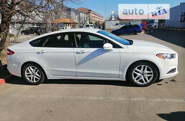 Седан Ford Fusion 2015 в Киеве