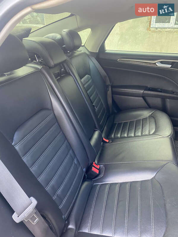 Седан Ford Fusion 2013 в Одессе