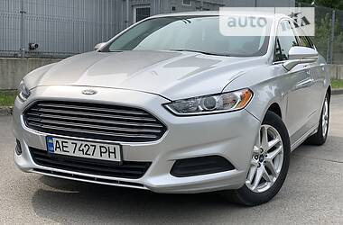 Седан Ford Fusion 2012 в 