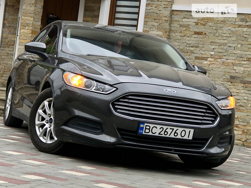 Седан Ford Fusion 2015 в Дрогобыче