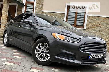 Седан Ford Fusion 2015 в Дрогобыче