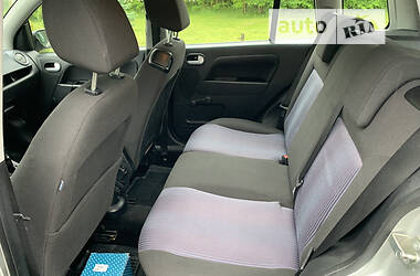 Хэтчбек Ford Fusion 2006 в 