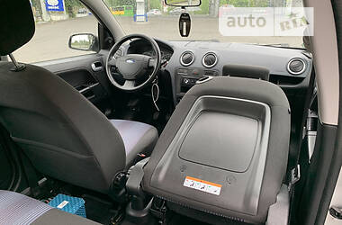 Хэтчбек Ford Fusion 2006 в 