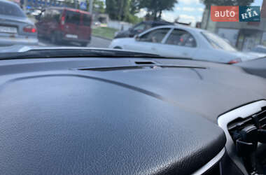 Седан Ford Fusion 2016 в 