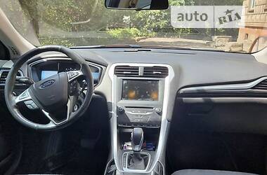 Седан Ford Fusion 2013 в Запоріжжі