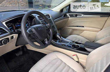 Седан Ford Fusion 2013 в Києві