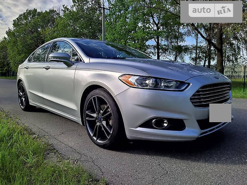 Седан Ford Fusion 2014 в 