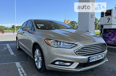 Седан Ford Fusion 2017 в 