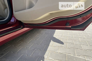 Седан Ford Fusion 2013 в 