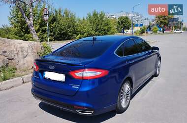 Седан Ford Fusion 2012 в 