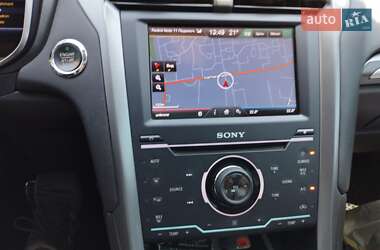 Седан Ford Fusion 2012 в 