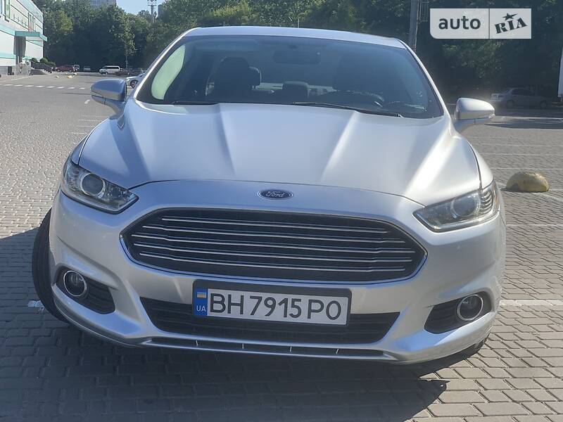 Седан Ford Fusion 2014 в Одесі