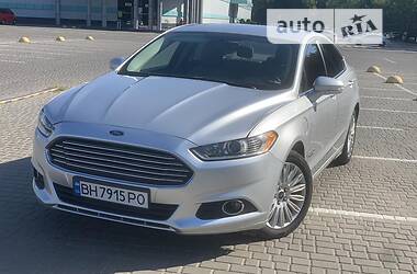 Седан Ford Fusion 2014 в 