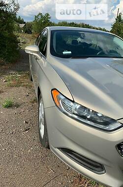 Седан Ford Fusion 2014 в Хусте