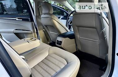 Седан Ford Fusion 2017 в 