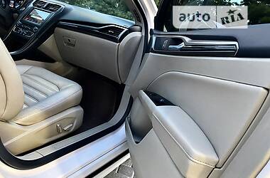 Седан Ford Fusion 2017 в 