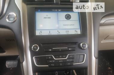 Седан Ford Fusion 2016 в 
