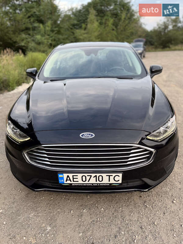 Седан Ford Fusion 2018 в Дніпрі фото 2 Седан Ford Fusion 2018 в Дніпрі