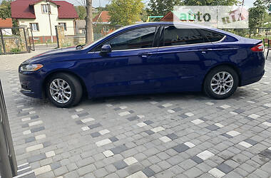 Седан Ford Fusion 2015 в Дрогобыче