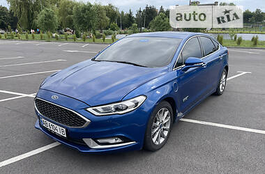 Седан Ford Fusion 2016 в Виннице