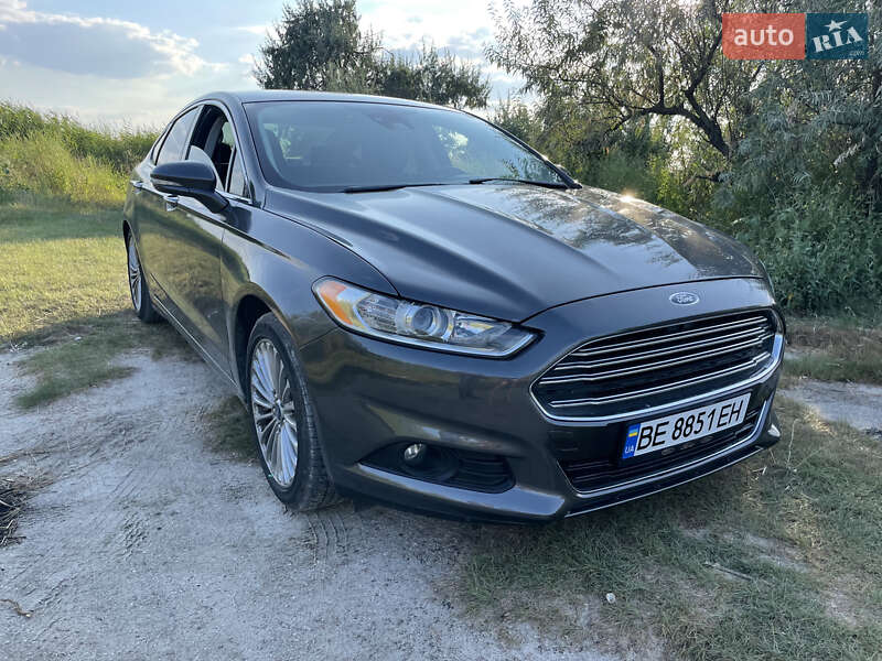 Седан Ford Fusion 2014 в Веселинове