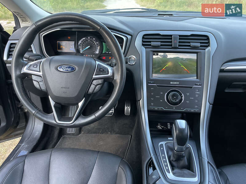 Седан Ford Fusion 2014 в Веселинове