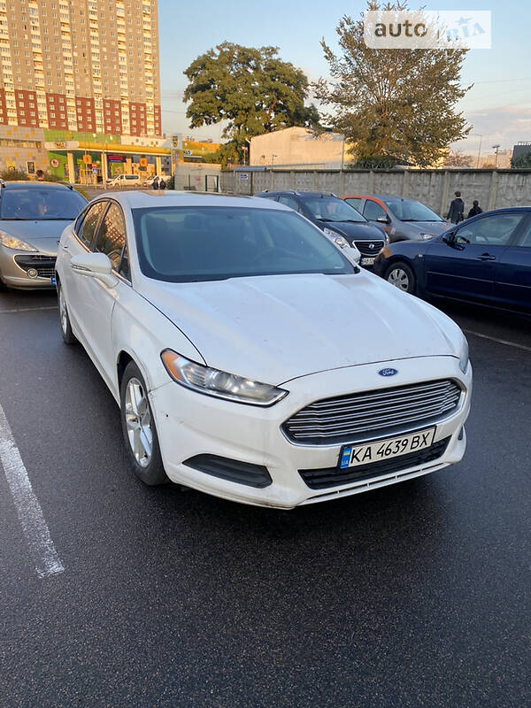 Седан Ford Fusion 2014 в Києві