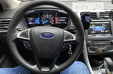 Седан Ford Fusion 2015 в Дніпрі