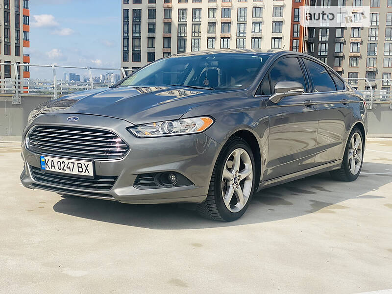 Седан Ford Fusion 2013 в Києві