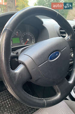 Хэтчбек Ford Fusion 2008 в 