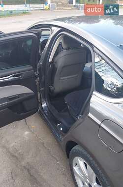 Седан Ford Fusion 2016 в Томашполе