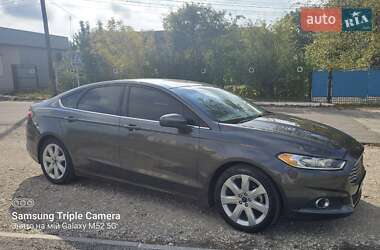 Седан Ford Fusion 2016 в Томашполе