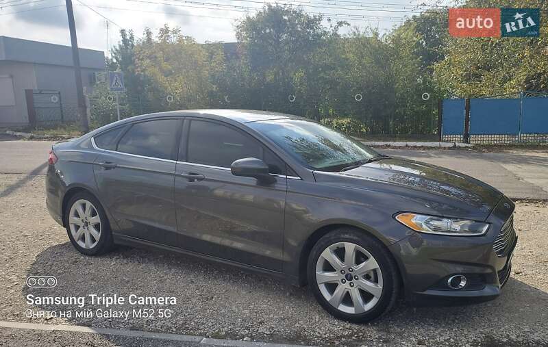 Седан Ford Fusion 2016 в Томашполе