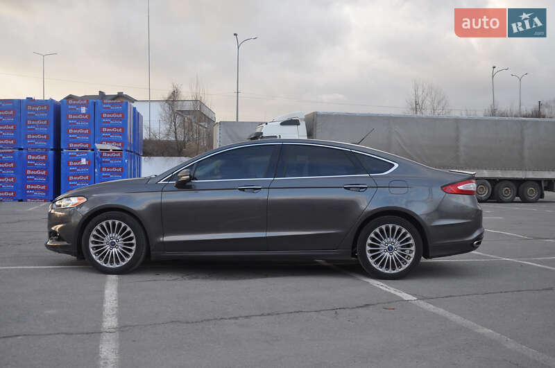 Седан Ford Fusion 2014 в Ужгороде