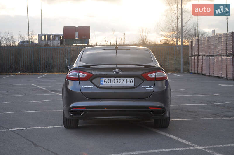 Седан Ford Fusion 2014 в Ужгороде