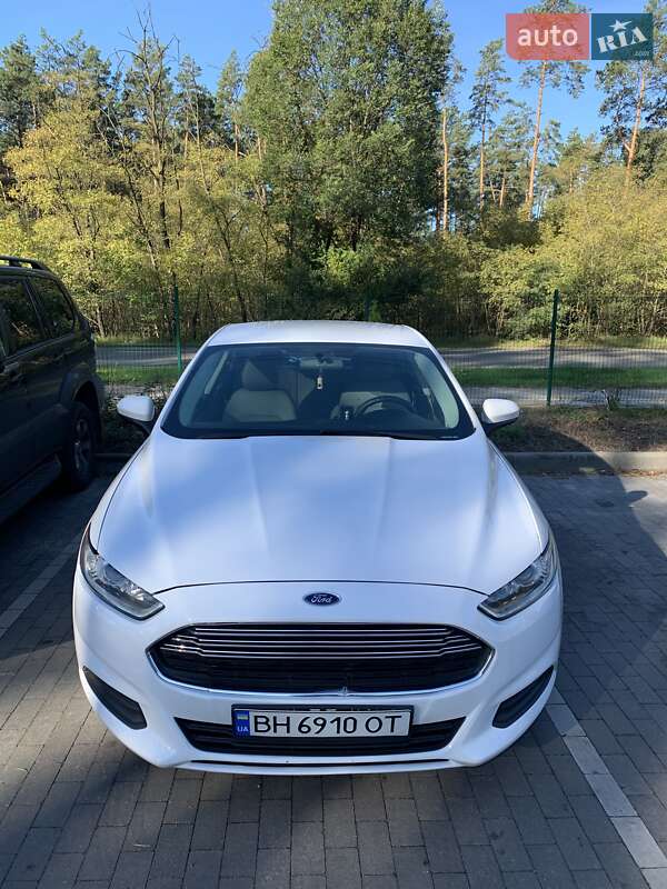 Седан Ford Fusion 2013 в Софиевской Борщаговке