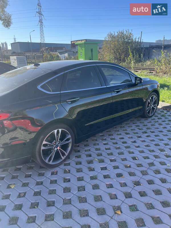 Седан Ford Fusion 2016 в Киеве