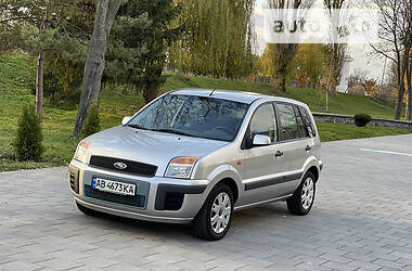 Хэтчбек Ford Fusion 2007 в 