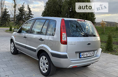 Хэтчбек Ford Fusion 2007 в 