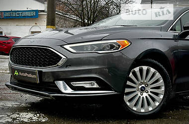 Седан Ford Fusion 2016 в 