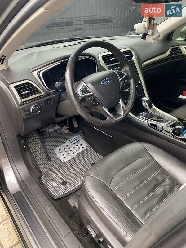 Седан Ford Fusion 2013 в Одессе