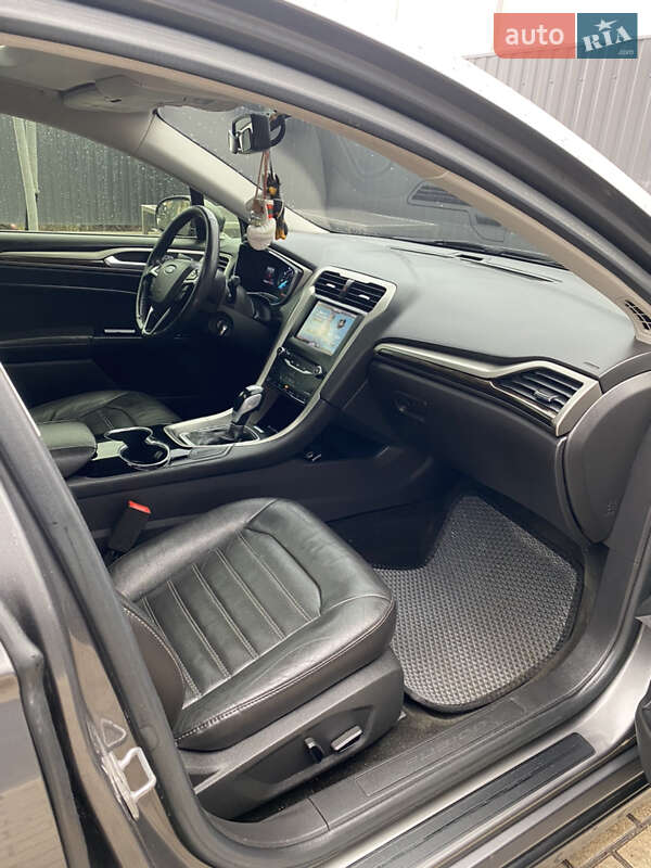 Седан Ford Fusion 2013 в Одессе