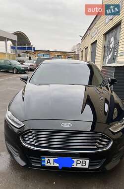 Седан Ford Fusion 2015 в 