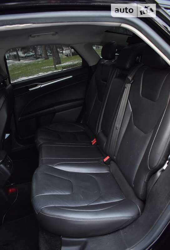 Седан Ford Fusion 2016 в Києві