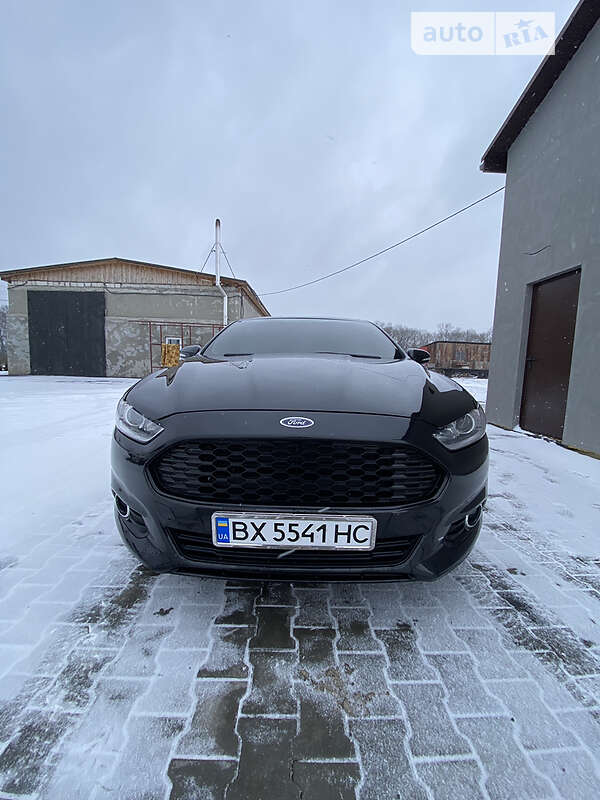 Седан Ford Fusion 2013 в Звягеле