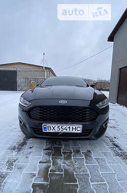 Седан Ford Fusion 2013 в Звягелі